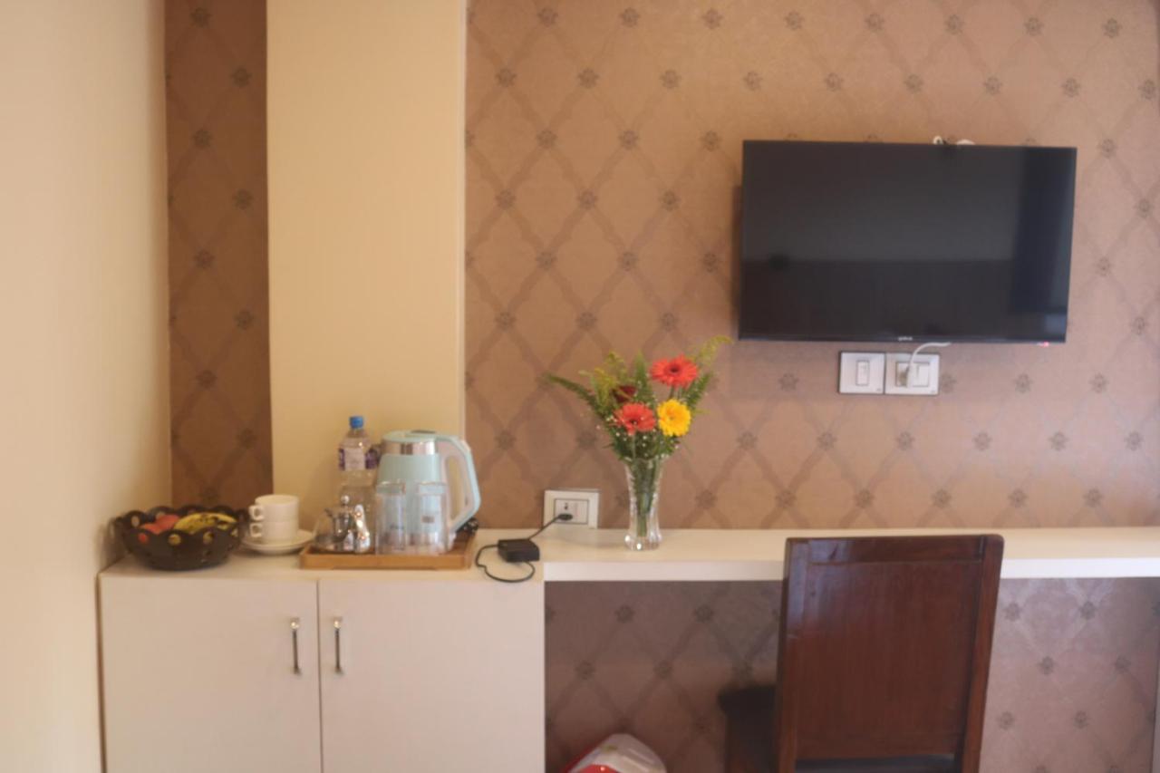 Hotel Family Ties Pvt. Ltd. Kathmandu Exterior photo