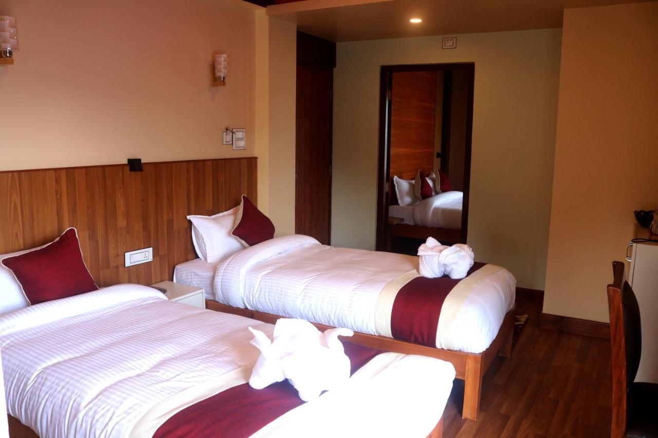 Hotel Family Ties Pvt. Ltd. Kathmandu Exterior photo