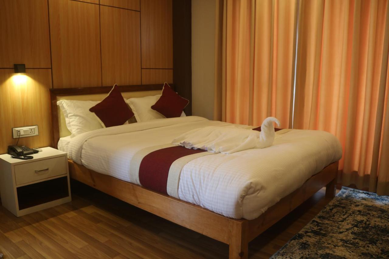 Hotel Family Ties Pvt. Ltd. Kathmandu Exterior photo